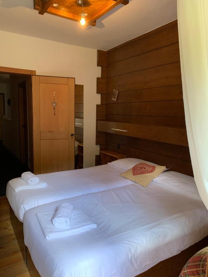 Hotel Capriolo Мадезімо Екстер'єр фото